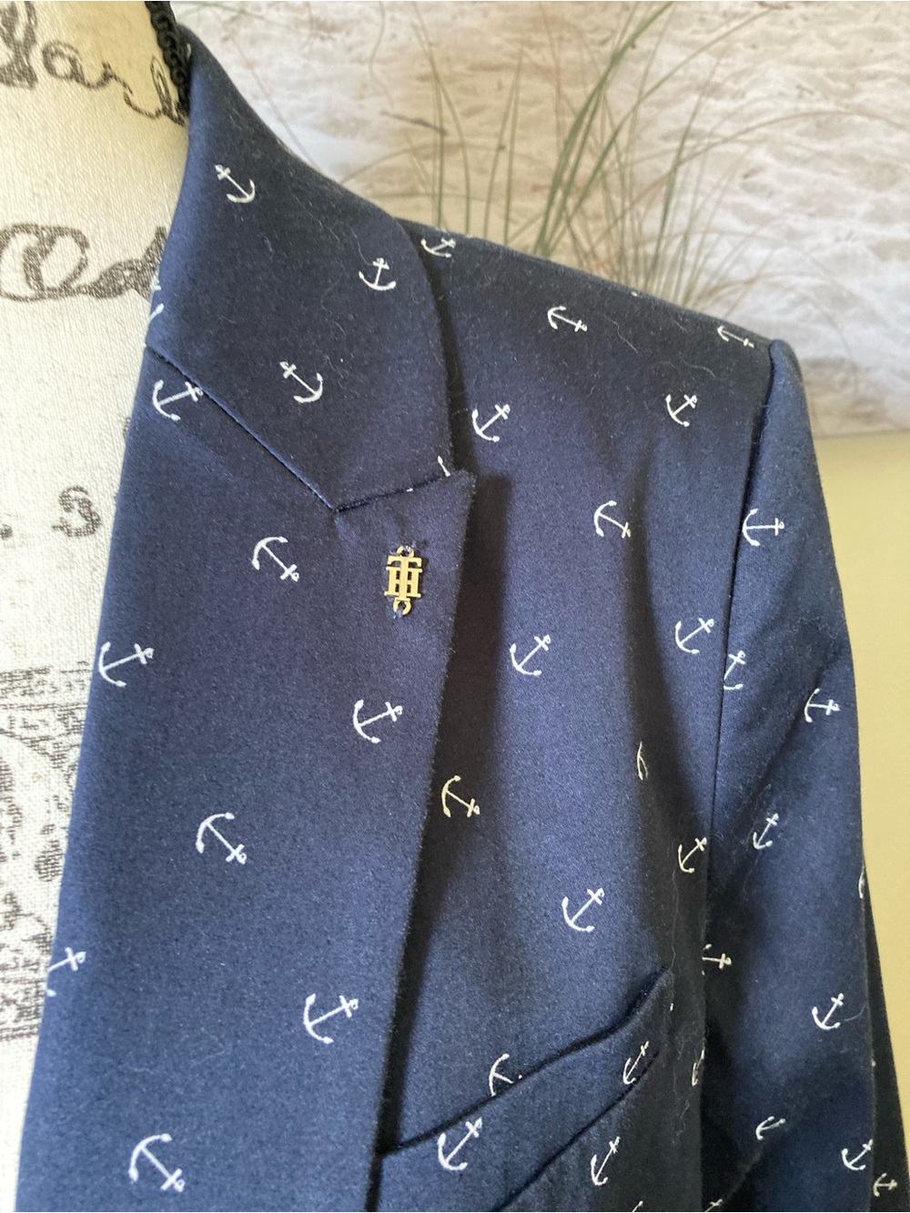 Tommy Hilfiger women’s nautical navy  blue blazer w/white anchor print, size M - Picture 4 of 13